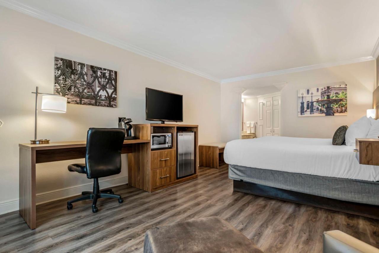 Best Western Plus Westbank Харви Экстерьер фото