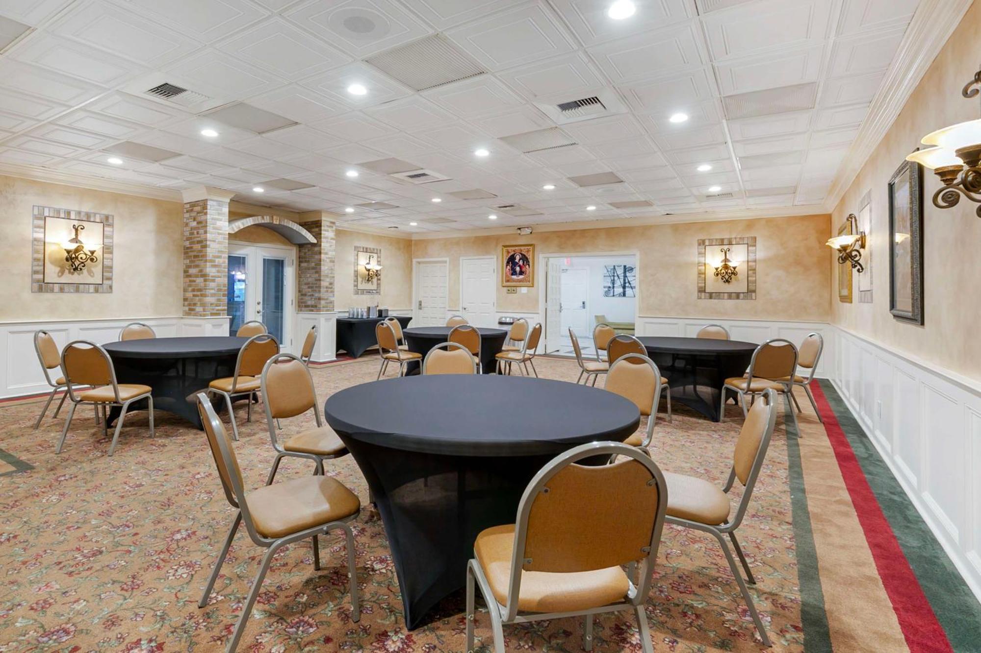 Best Western Plus Westbank Харви Экстерьер фото